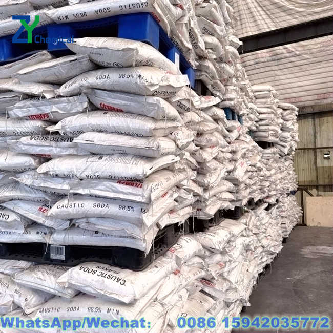 caustic soda pearls uses